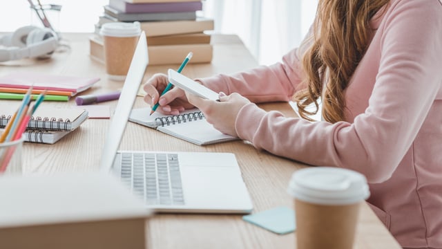 Ваучери на навчання для ВПО: як отримати в Україні у 2025 році