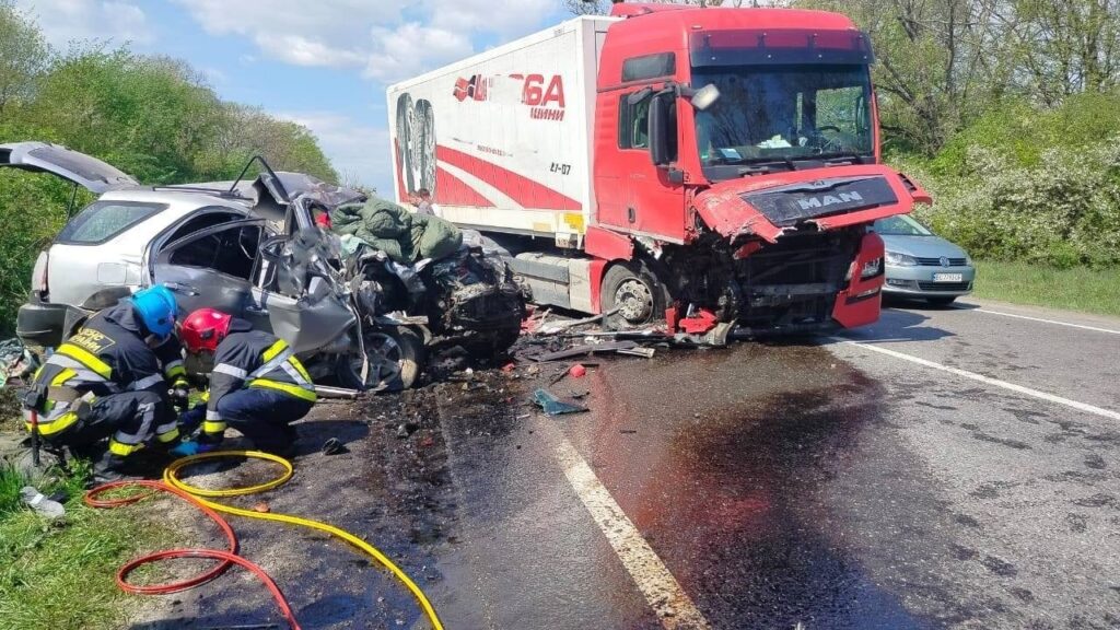 У ДТП на Львівщині загинули троє чоловіків