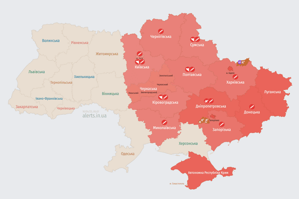У низці регіонів повітряна тривога через загрозу балістики: у ПС повідомили про ракету на Миколаїв
