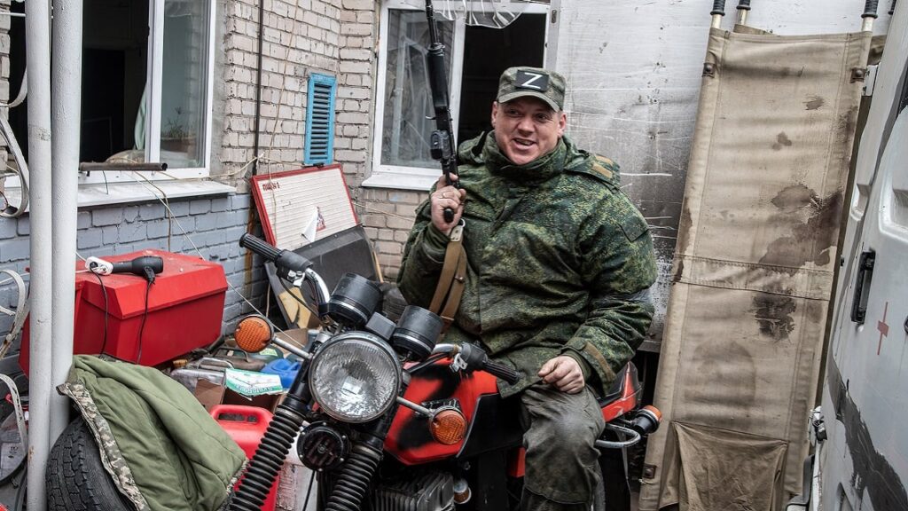 На мотоциклах замість танків: як ЗСУ зупиняють російські моторизовані штурми