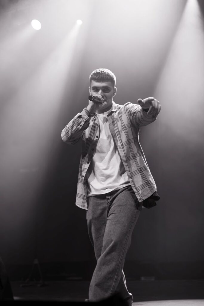 UMRYKHIN і TAYNA випустили хіт про зустріч, яка змінює все