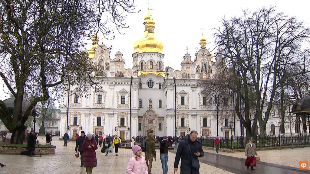 Онлайн-трансляції з храмів та графіки освячення: як Київщина святкуватиме Великдень