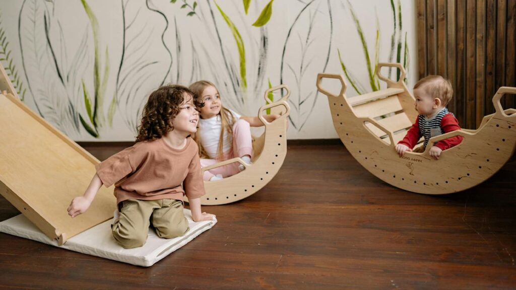 Захищено: Веселий відпочинок для малюків – обираємо ідеальне крісло-гойдалку для дітей