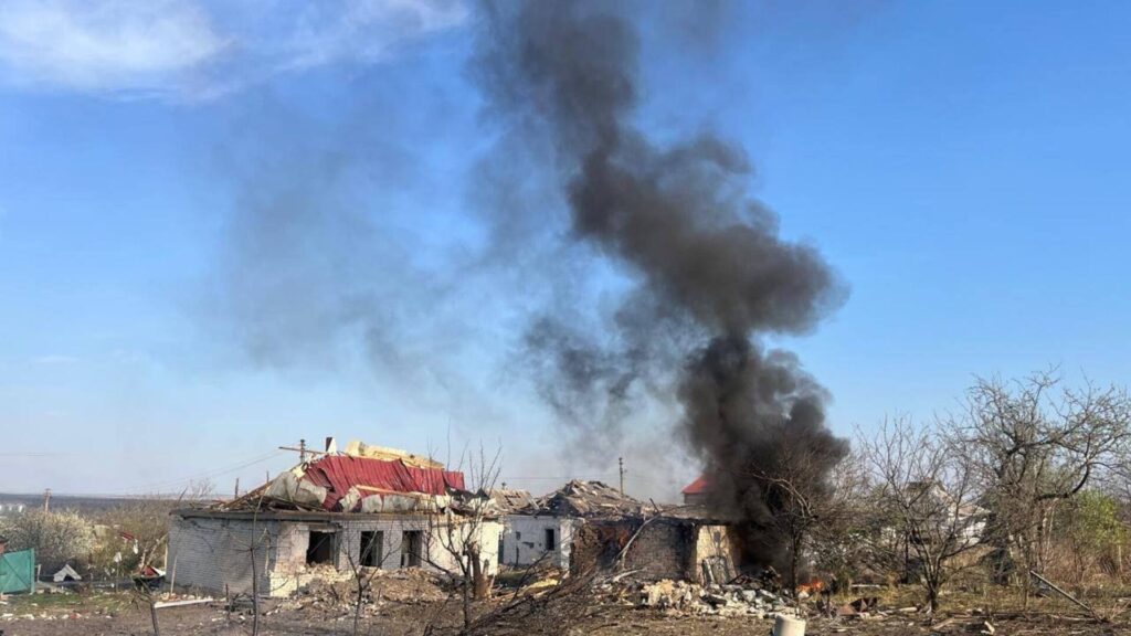 Обстріл Куп’янська: окупанти скинули 10 авіабомб, п’ятеро постраждалих