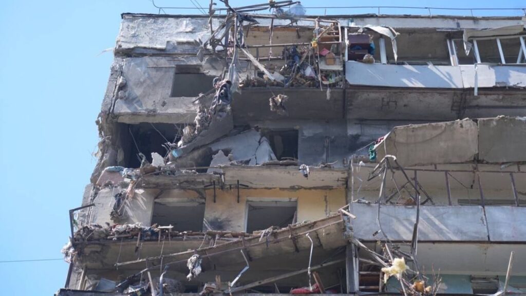 Обстріл Запоріжжя 22 квітня: кількість постраждалих зросла до 42, серед них – вагітна