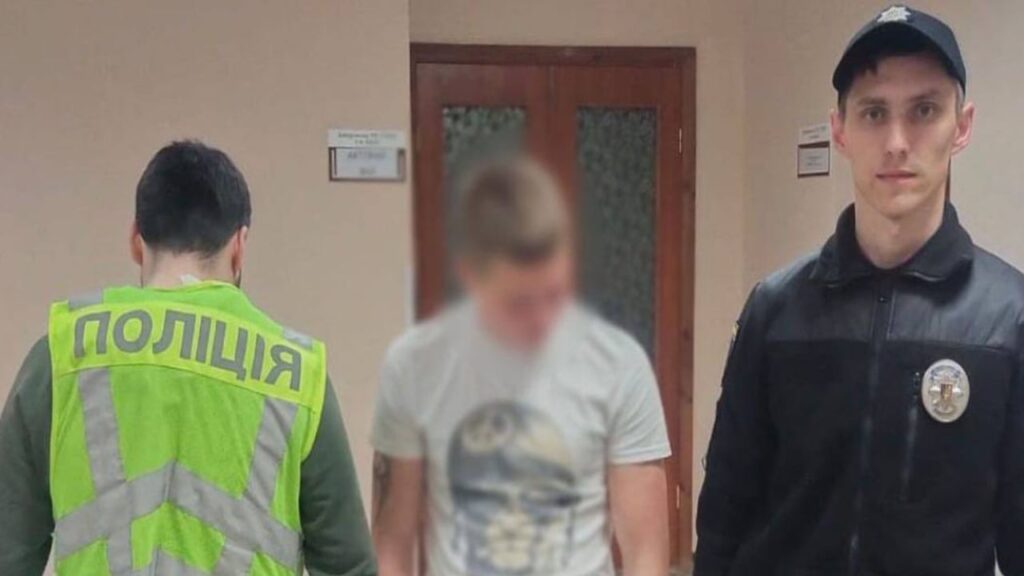 За побиття військового біля Гідропарку в Києві затримали ще двох підлітків