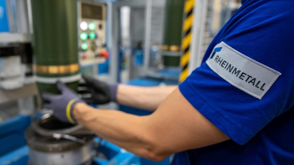 Rheinmetall нарощує виробництво артилерійських снарядів, необхідних Україні – ISW