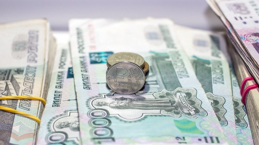 Вкрай малоймовірно: зовнішня розвідка оцінила перспективи зміцнення рубля