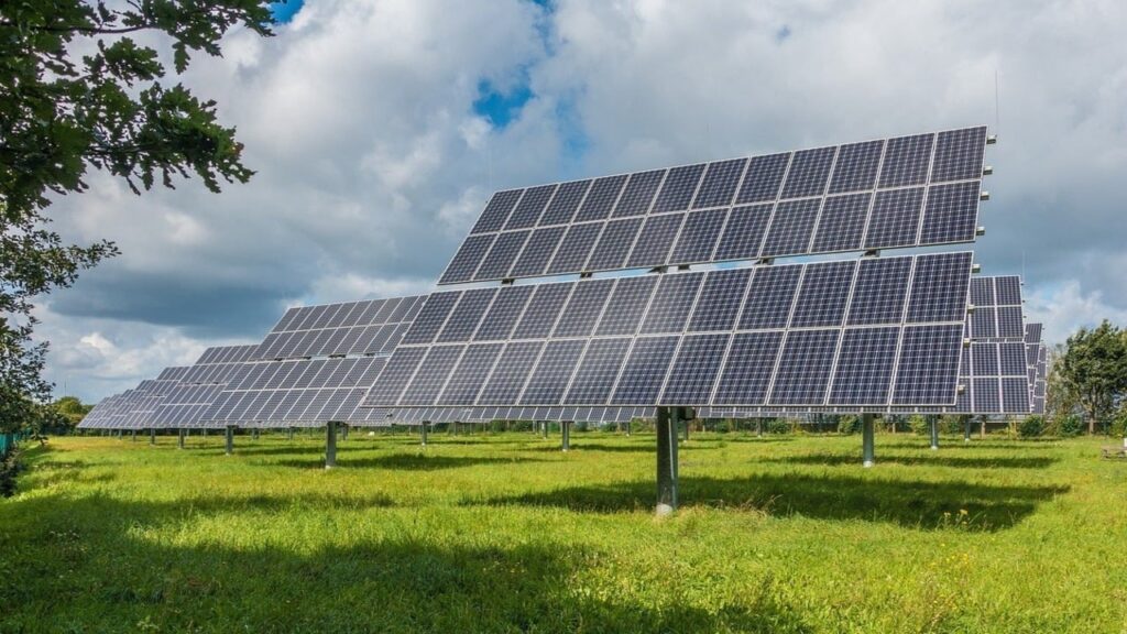 США підвищує мита до 3 521% на імпорт сонячних панелей з Південно-Східної Азії