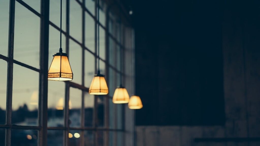 Тарифи на електроенергію для підприємств 2025: скільки платить бізнес