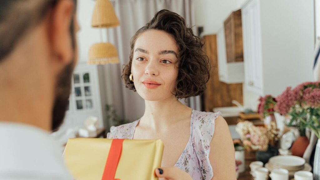 Ідеї подарунків для чоловіків: добірка найкращих презентів