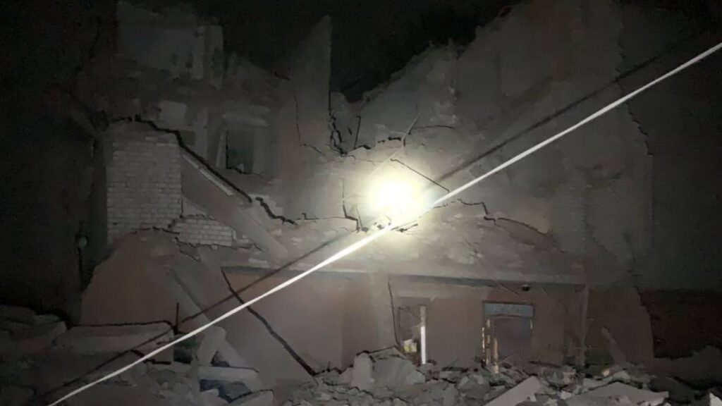 Удар балістикою: російський Іскандер зруйнував під Харковом базу відпочинку