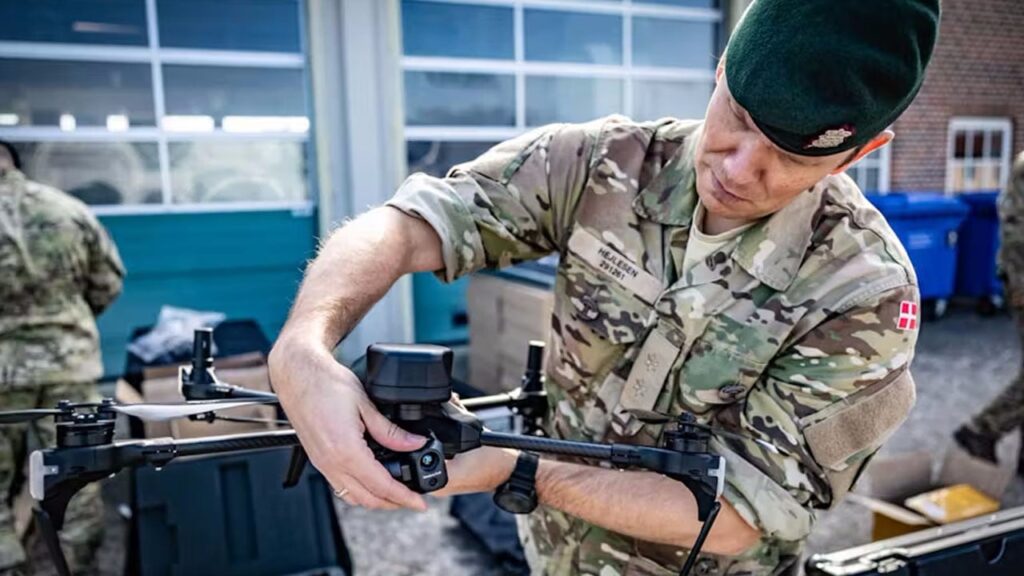 Без участі у війні: Данія планує направити військових для навчання в Україні