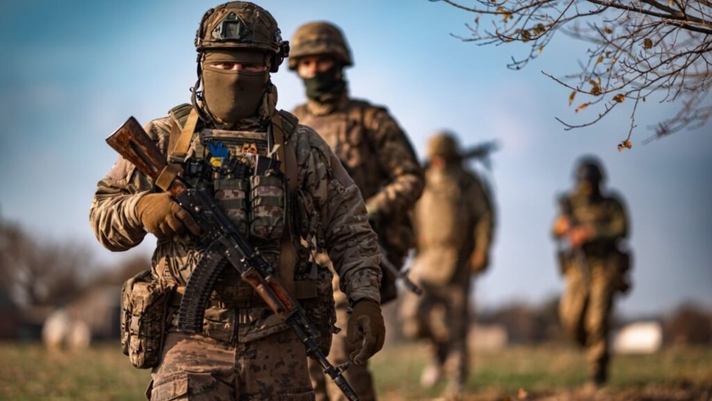 Які мінімальні виплати військовим в Україні у 2025 році