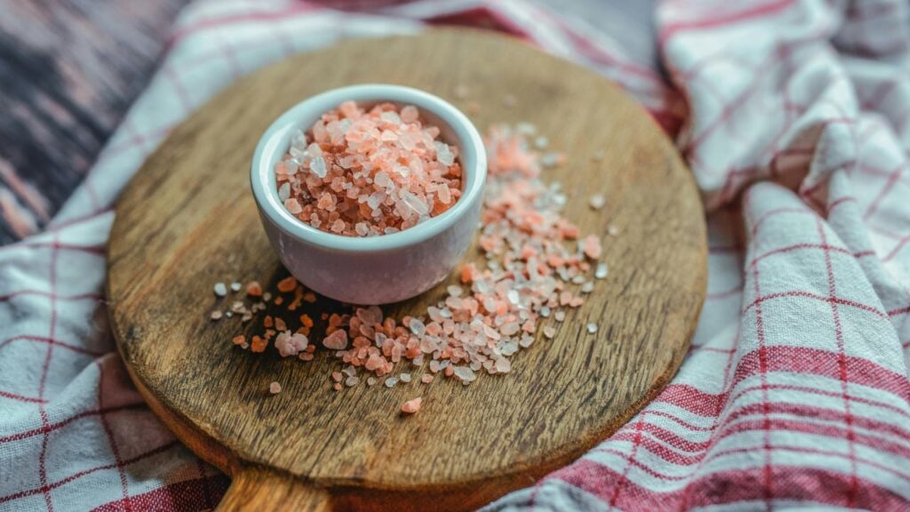 Як зробити четвергову сіль вдома: інструкція з приготування та використання Як зробити четвергову сіль вдома: інструкція з приготування та використання