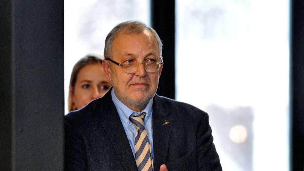 Вдарили ножем в руку і тулуб: Клименко розповів деталі нападу на Макарова