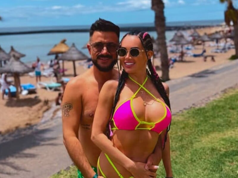 47-річний Налчаджиоглу разом із 33-річною коханою влаштували пляжну фотосесію на Тенерифе 47-річний Налчаджиоглу разом із 33-річною коханою влаштували пляжну фотосесію на Тенерифе