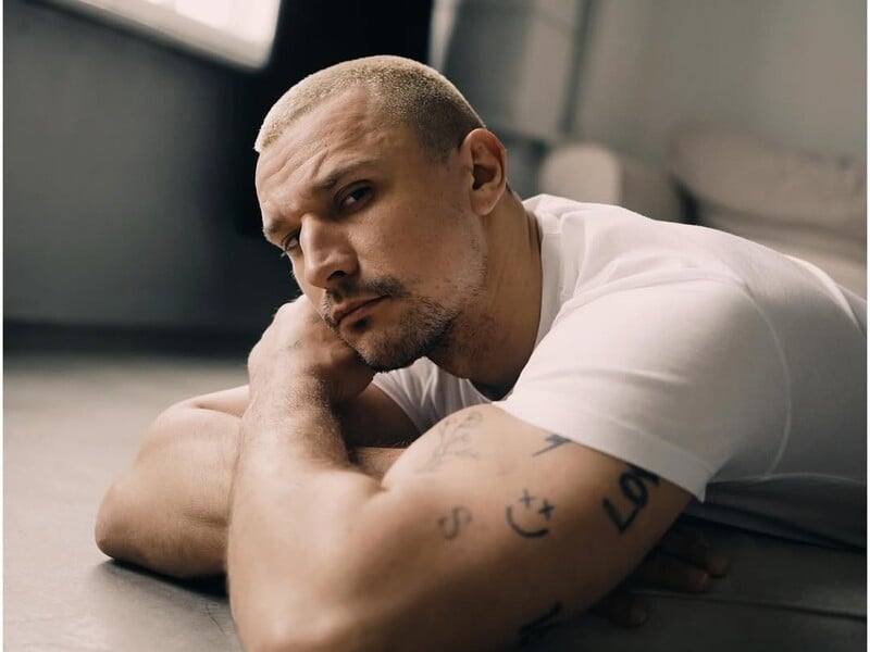 "Постійно голяка". У мережі коментують фото Цимбалюка у джакузі