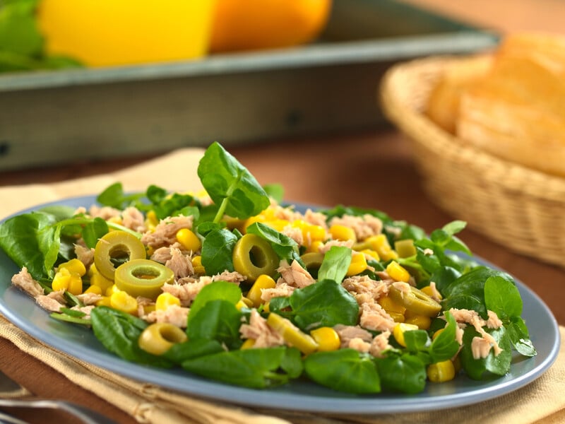 "Легкий, але дуже ситний". Якщо стежите за харчуванням, приготуйте  білковий салат