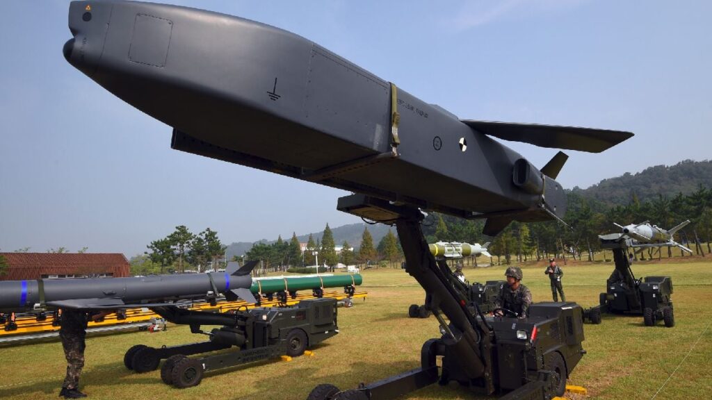 Німеччина більше не хоче публічно обговорювати постачання Taurus Україні