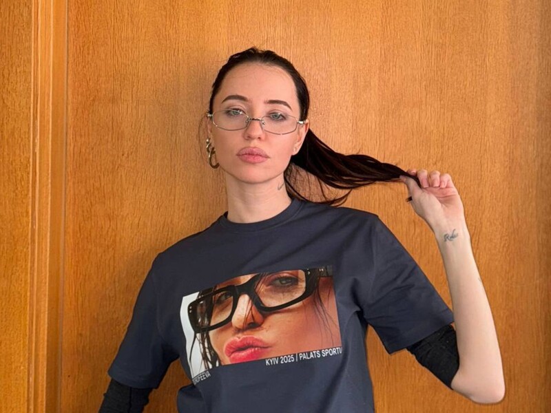 "Намагалися бути серйозними". Дорофєєва знялася в обіймах із Кацуріним