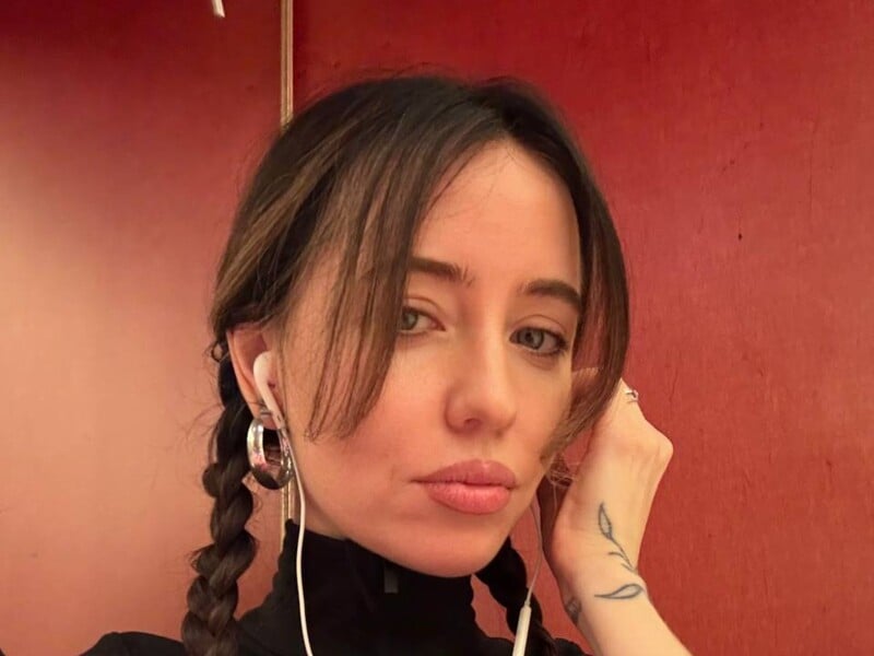 Дорофєєва розповіла, яким був її ідеальний вихідний у компанії чоловіка Дорофєєва розповіла, яким був її ідеальний вихідний у компанії чоловіка