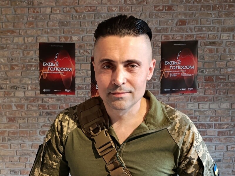 Лінартович розійшовся з дружиною після її від'їзду за кордон і подав на розлучення. Суд відмовив у розгляді