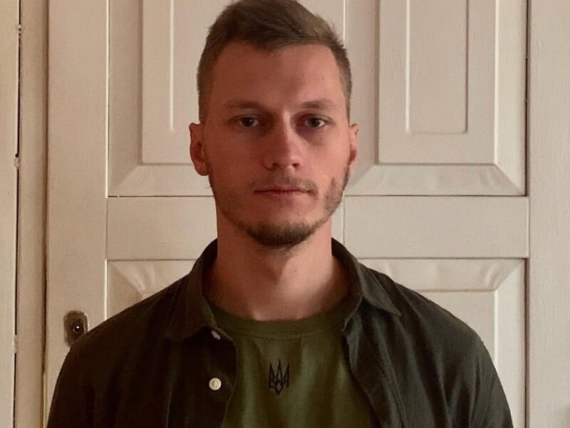 Учитель Циганков підірвав мережу танцем на День останнього дзвінка. Відео залетіло на 1 млн переглядів Учитель Циганков підірвав мережу танцем на День останнього дзвінка. Відео залетіло на 1 млн переглядів