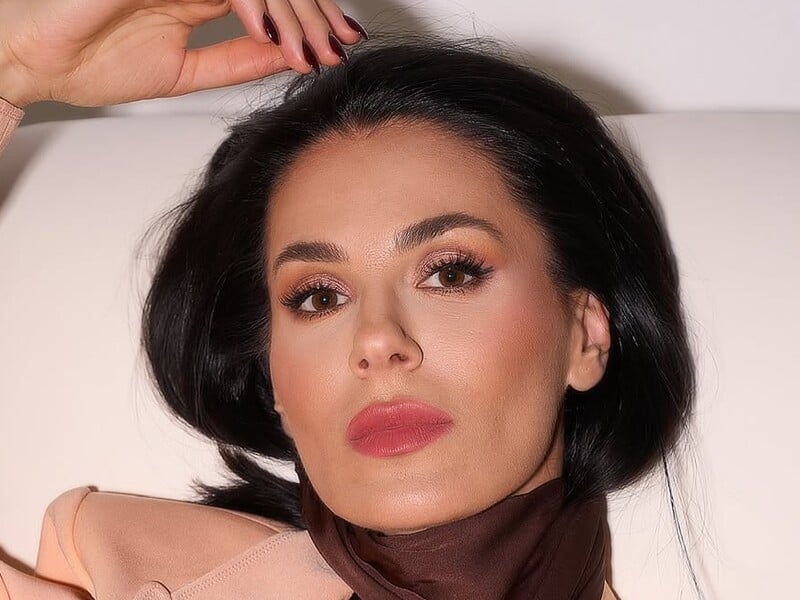 Єфросиніна показала фото 20-річної давнини з відкриття "Євробачення 2005", де була ведучою