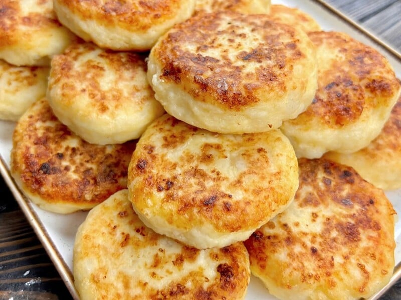 "Надзвичайно смачні". Приготуйте картопляні сирники. Легкий рецепт