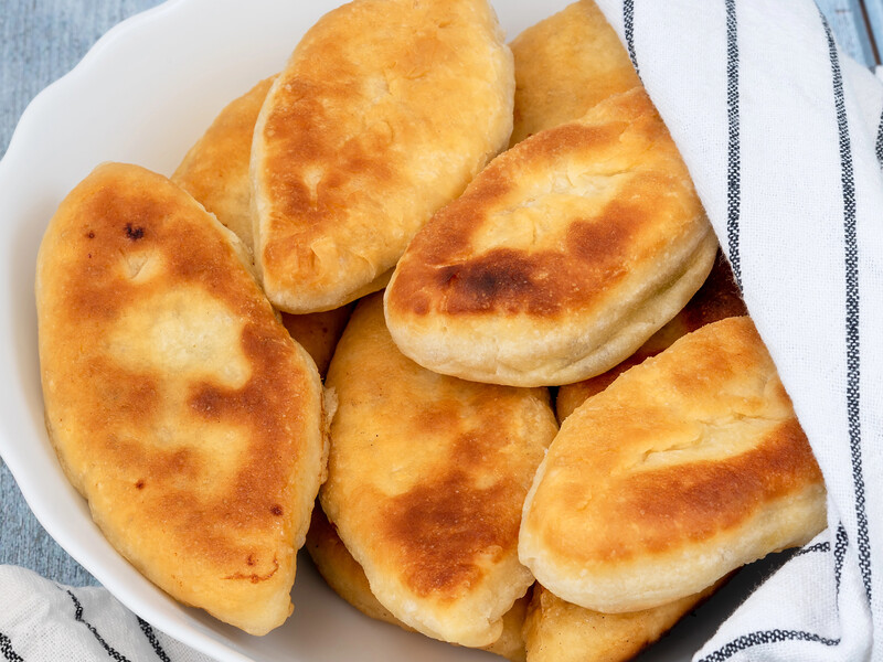 Додайте це до картоплі – і смажені пиріжки вийдуть ніжними й пухкими. Найпрактичніший рецепт