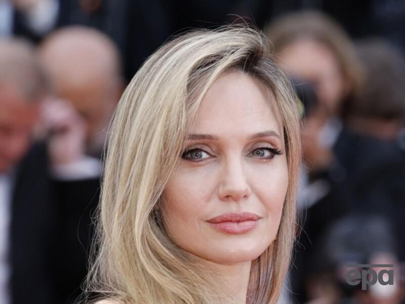 Джолі у промові на Каннському кінофестивалі згадала Амеліну, яка загинула після російського обстрілу