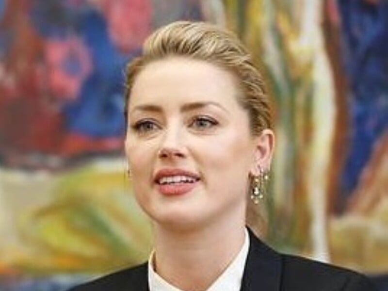 Екскохана Деппа й Маска Герд, попри проблеми зі здатністю народжувати дітей, удруге стала матір'ю