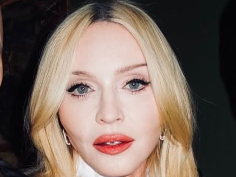 Мадонна з режисером фільму "Дедпул і Росомаха" працює над серіалом про своє життя Мадонна з режисером фільму "Дедпул і Росомаха" працює над серіалом про своє життя