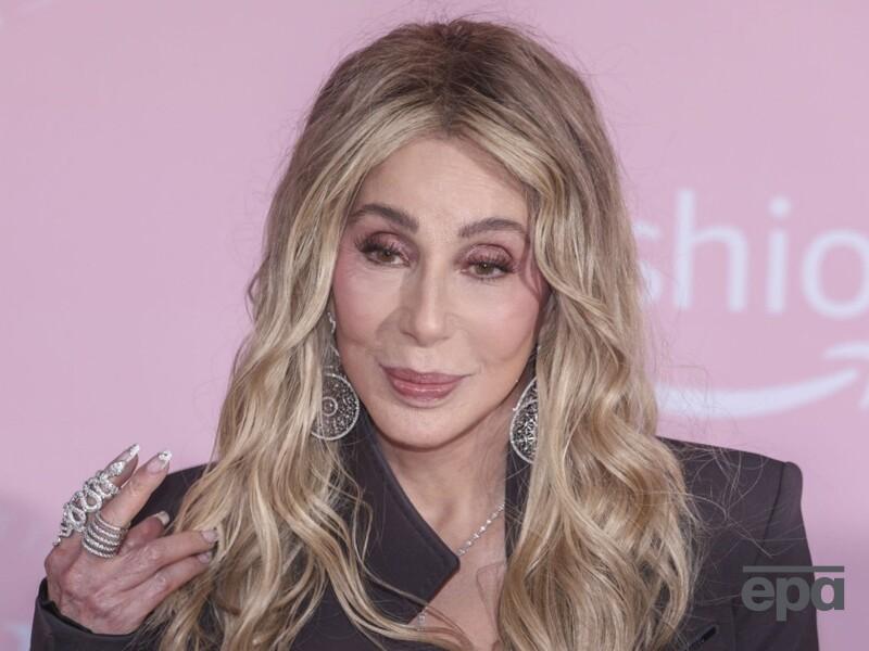 Шер святкує 79-річчя. Який вигляд має співачка зараз. Фото й відео