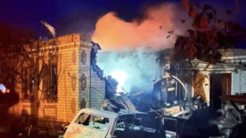 РФ вгатила по будинку в Юрківці на Запоріжжі: двоє поранених