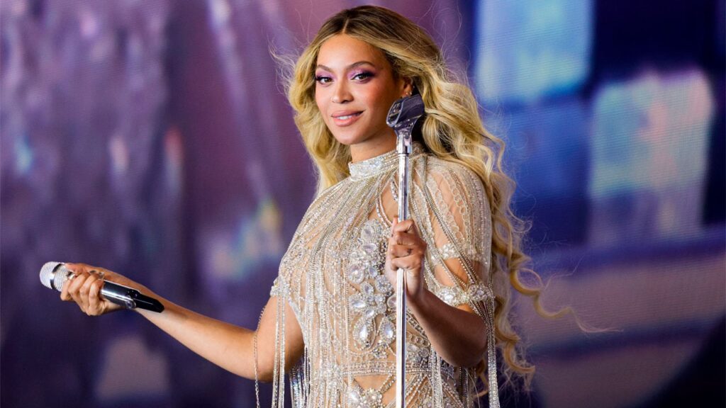 У шубі made in Ukraine: Бейонсе знову підтримала українських дизайнерів