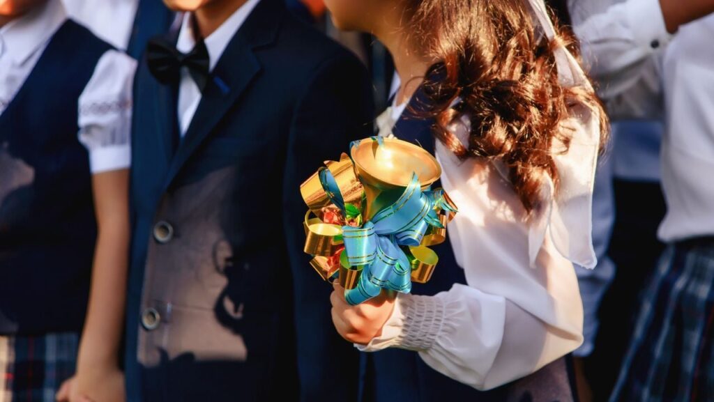 Що отримають замість золотої медалі найкращі випускники шкіл в Україні у 2025 році