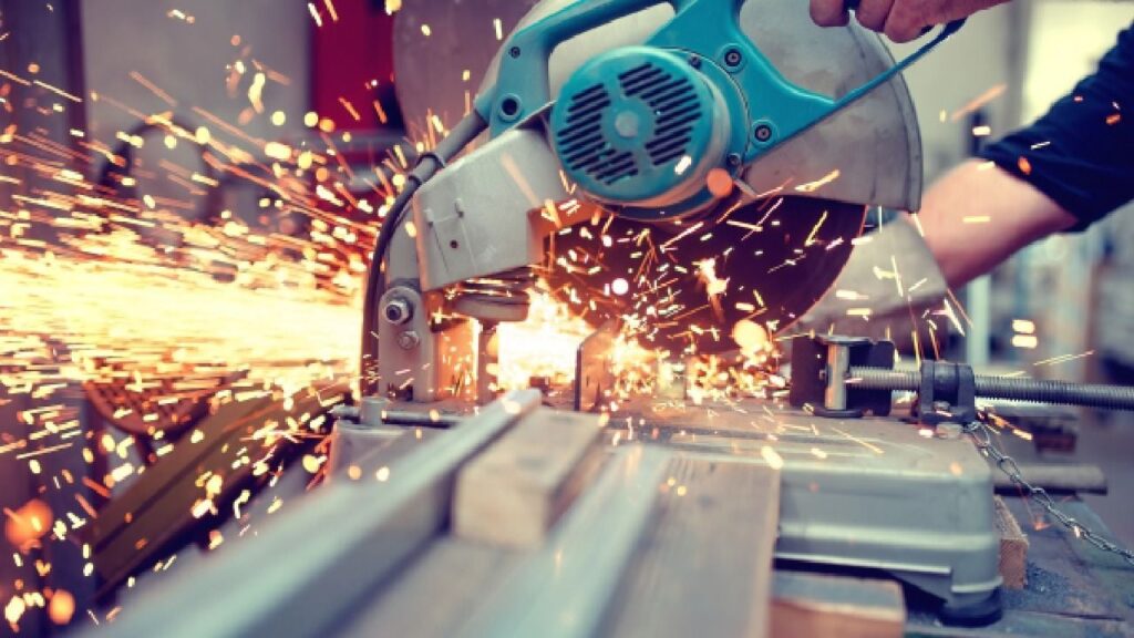 Трамп анонсував подвоєння мита на імпорт сталі та алюмінію – до 50%