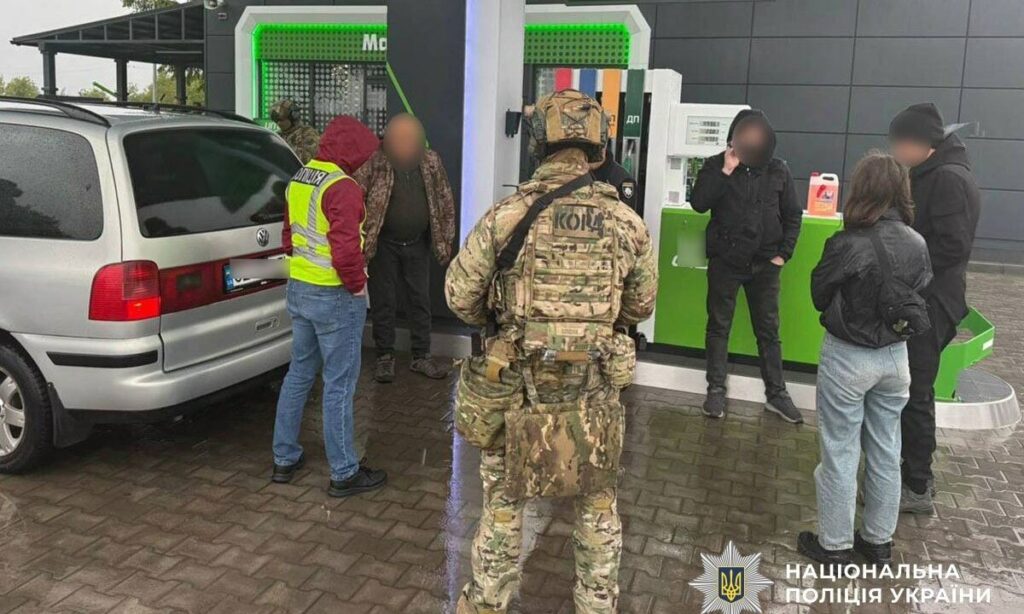 Втеча з армії за $15 тис.: викрито масштабну схему переправлення військових за кордон