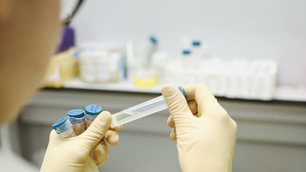 Трамп заборонив фінансування досліджень вірусів із пандемічним потенціалом