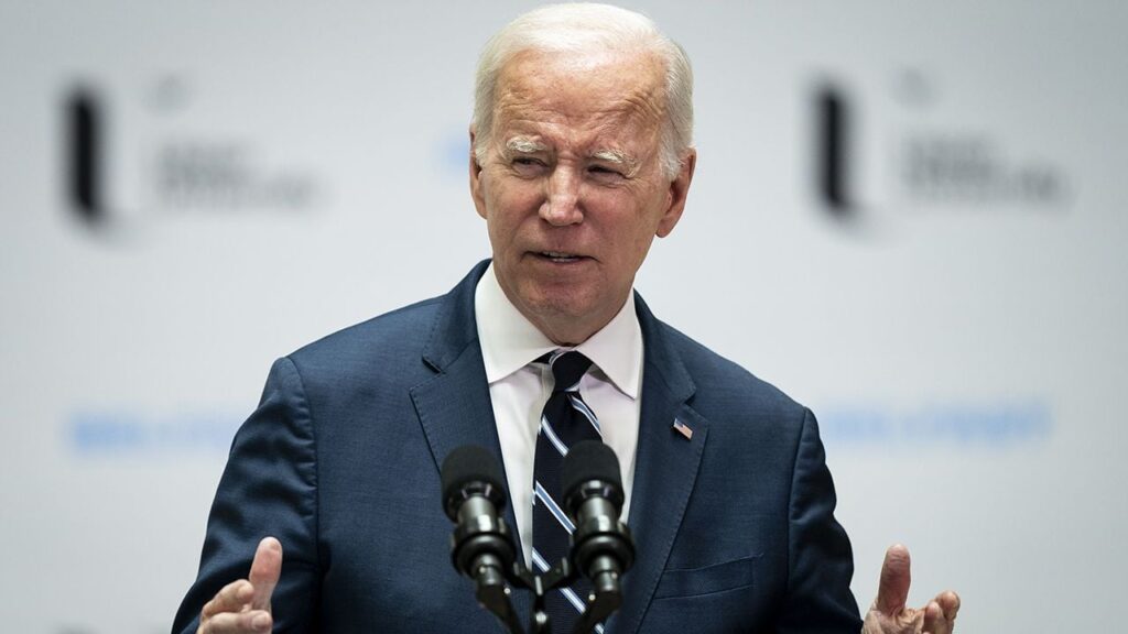 Прогноз хороший: Байден вперше виступив із промовою після виявлення раку