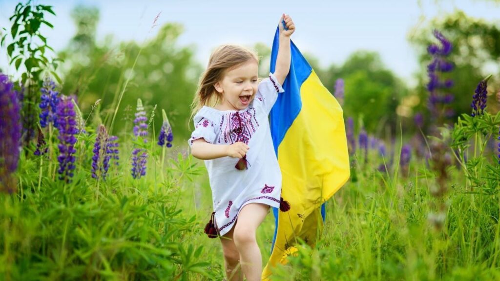 Отримати опіку над дитиною можна буде до усиновлення: Мінсоцполітики  пояснило механізм