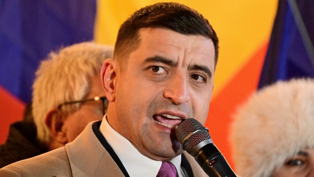 Обіцяє надати керівну посаду Джорджеску: у Румунії у виборах президента лідирує Сіміон