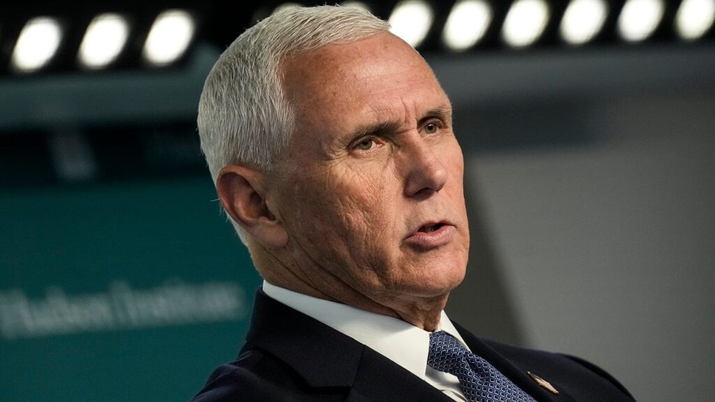 Путін хоче не миру, а Україну: Майк Пенс розкритикував політику Білого дому