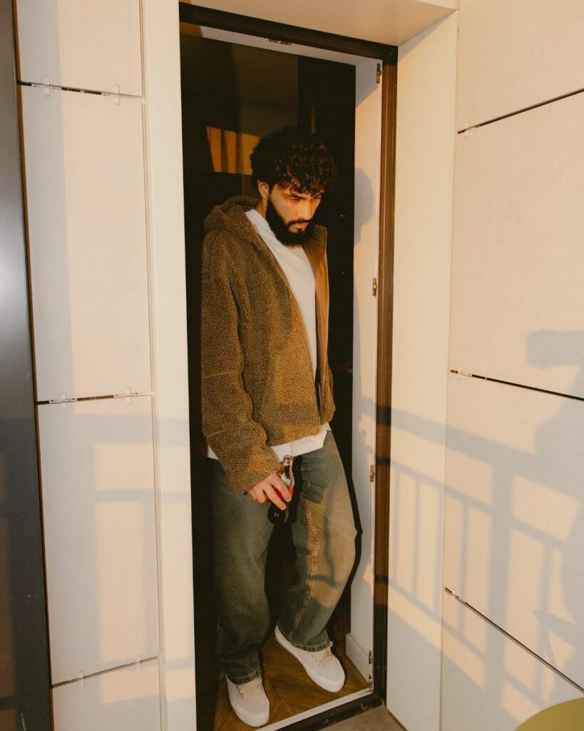 ASHYK відкриває нову сторінку своєї загадкової історії: прем'єра треку «Невідома»