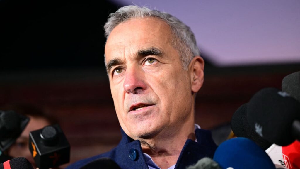 Проросійський екскандидат у президенти Румунії Джорджеску йде з політики