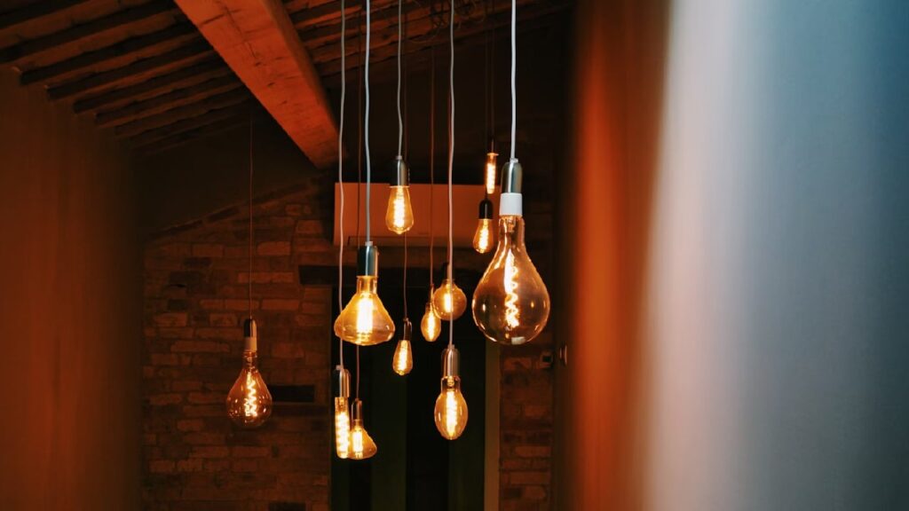 Відключення світла влітку: у Раді назвали способи уникнення дефіциту електрики