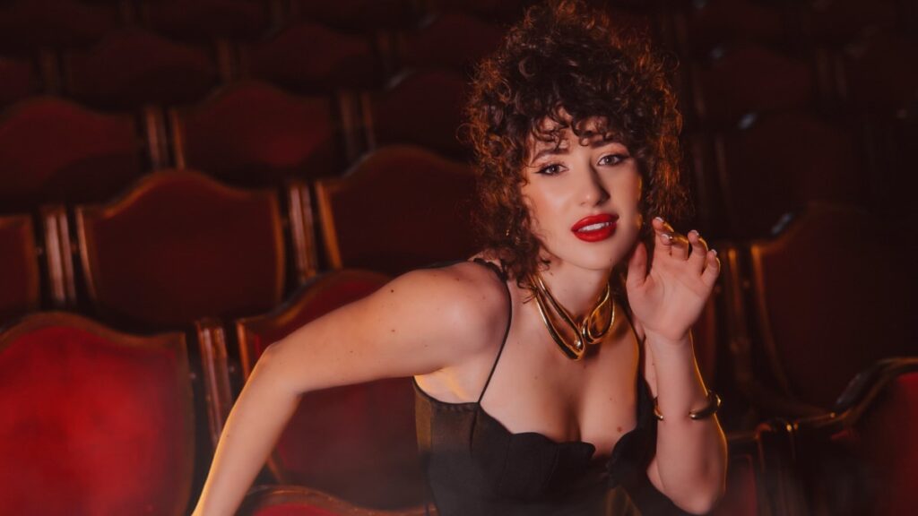 Liliia Stroikova презентувала нову пісню «Чекаю» – сповідь серця в очікуванні найдорожчого