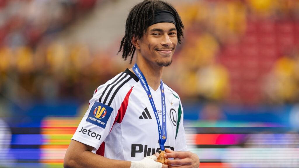 Шахтар націлився на гравця збірної Польщі, який виступав в академії МЮ